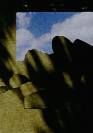 Foregrounds streaming