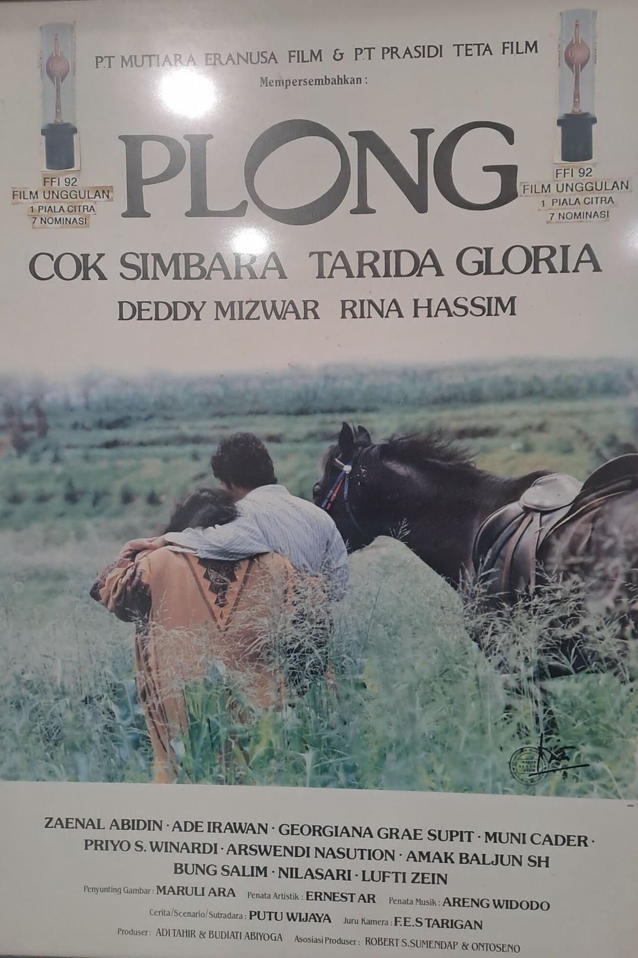 Plong (Naik Daun) streaming